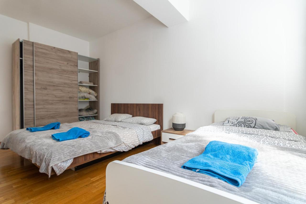 High-End Spacious Apartment Next To City Mall Σκόπια Εξωτερικό φωτογραφία