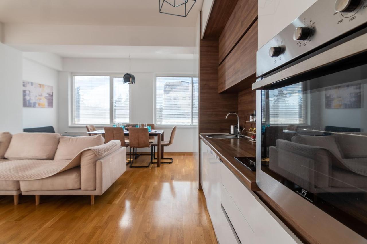 High-End Spacious Apartment Next To City Mall Σκόπια Εξωτερικό φωτογραφία