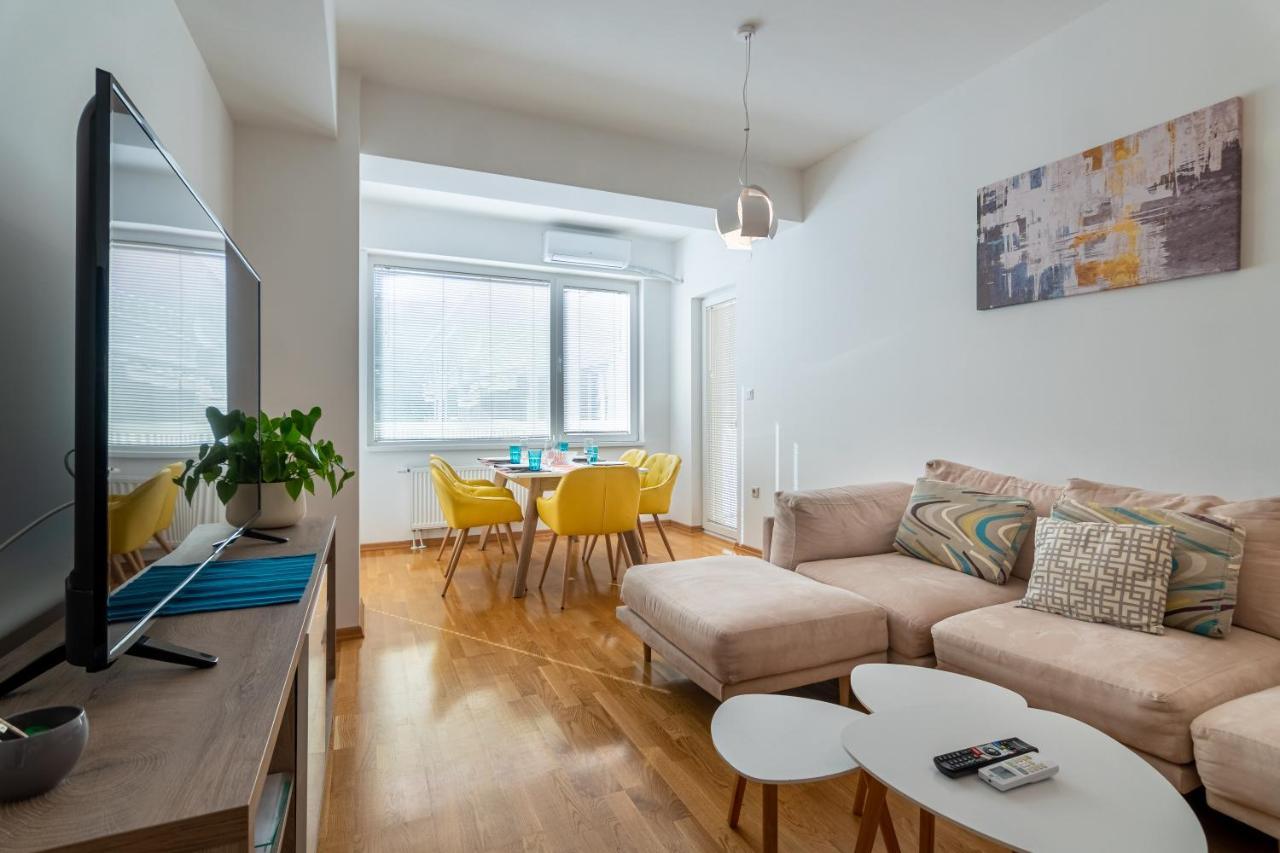 High-End Spacious Apartment Next To City Mall Σκόπια Εξωτερικό φωτογραφία