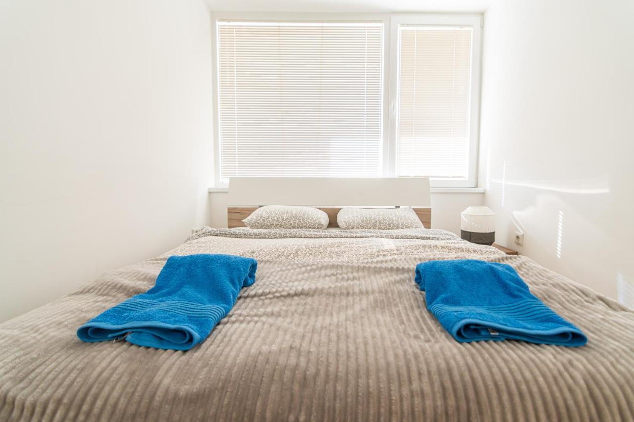 High-End Spacious Apartment Next To City Mall Σκόπια Εξωτερικό φωτογραφία