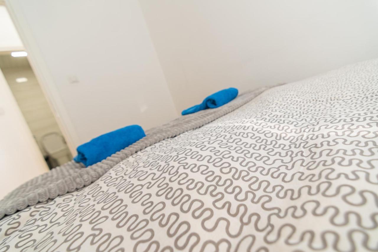 High-End Spacious Apartment Next To City Mall Σκόπια Εξωτερικό φωτογραφία