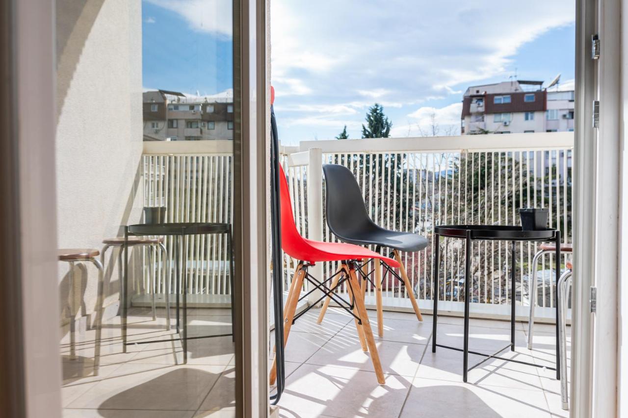 High-End Spacious Apartment Next To City Mall Σκόπια Εξωτερικό φωτογραφία