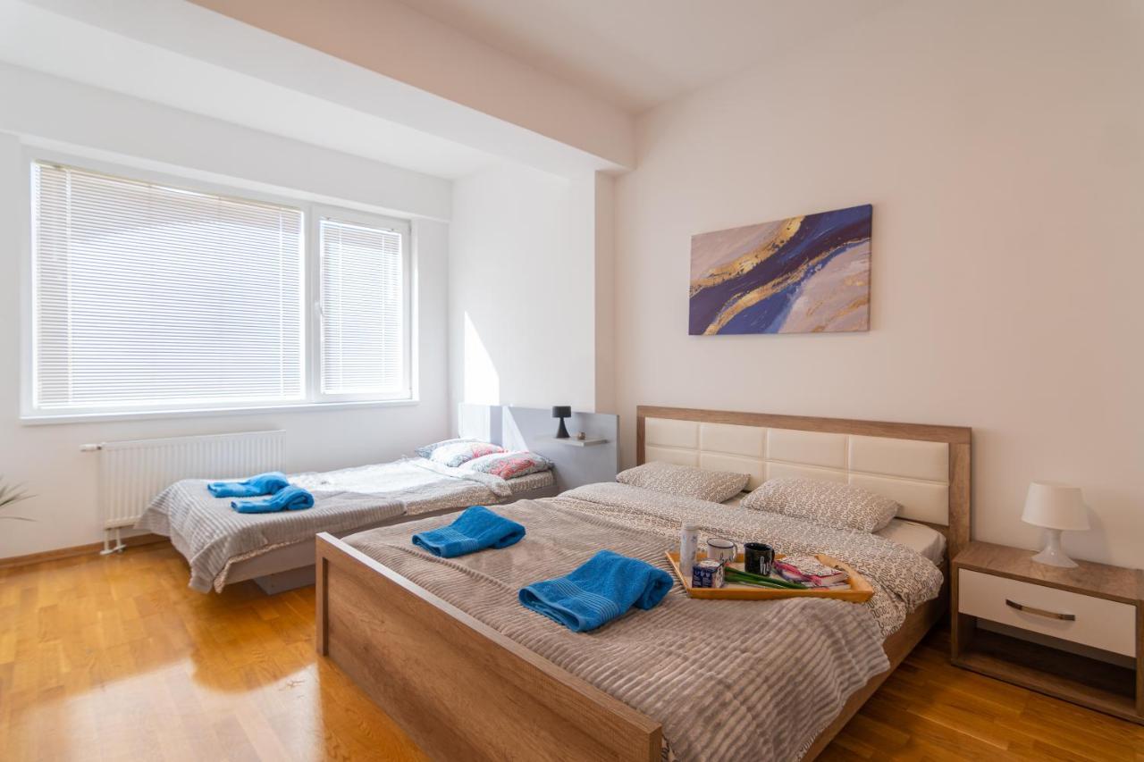 High-End Spacious Apartment Next To City Mall Σκόπια Εξωτερικό φωτογραφία