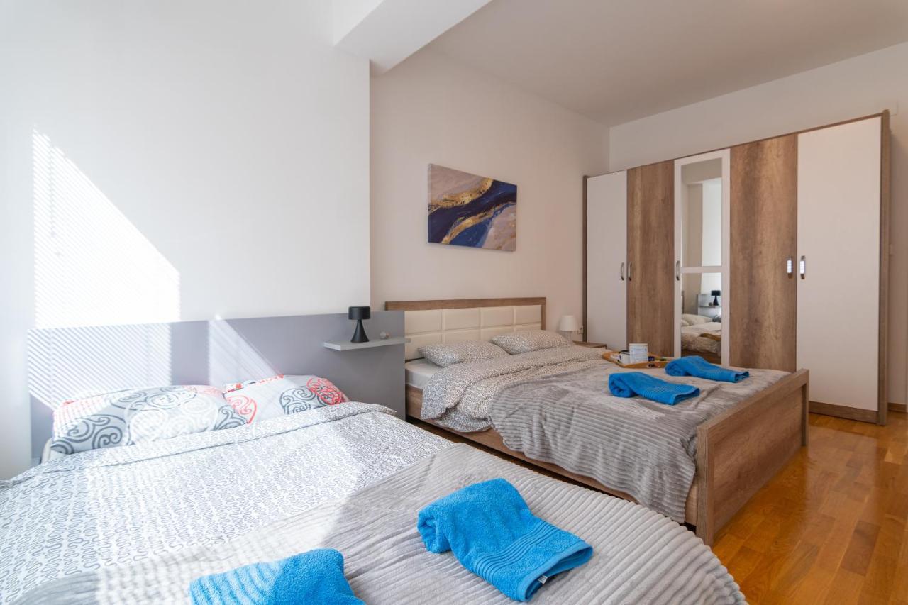 High-End Spacious Apartment Next To City Mall Σκόπια Εξωτερικό φωτογραφία